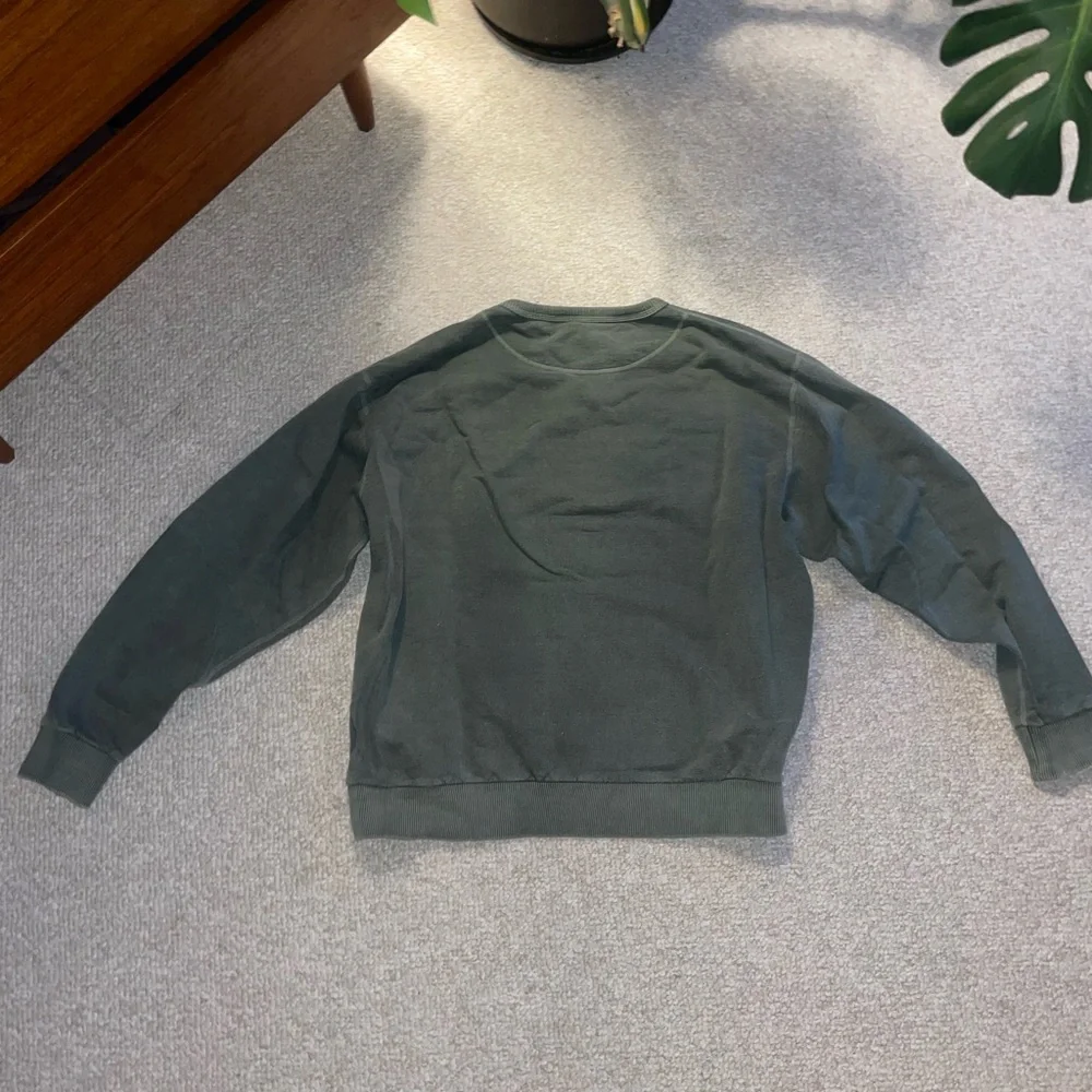Men's Green Sweater - Picture 3 of 3
